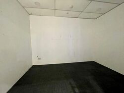 Peninsula Plaza (D6), Office #517670191